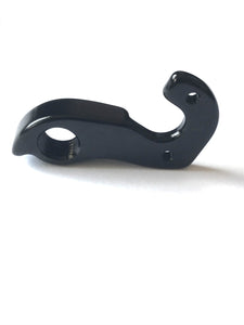 OEM Alloy rear derailleur mech hanger suitable for Giant Escape frames.  Mounting hardware included.